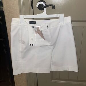 White House Black Market 7” White Short BRAND NEW